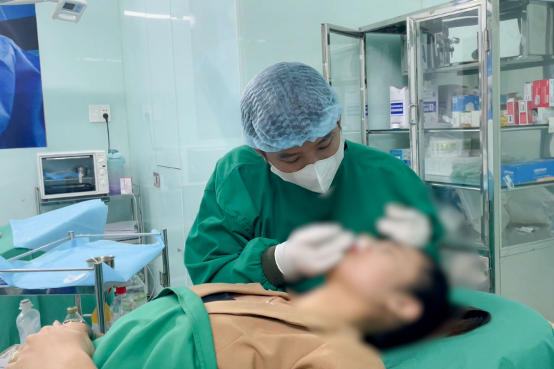 2.4. THẨM MỸ